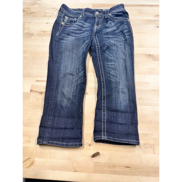 Miss Me Jeans Cuffed Denim Capri Size 29 JP5668P Bling Feathering - Picture 4 of 9